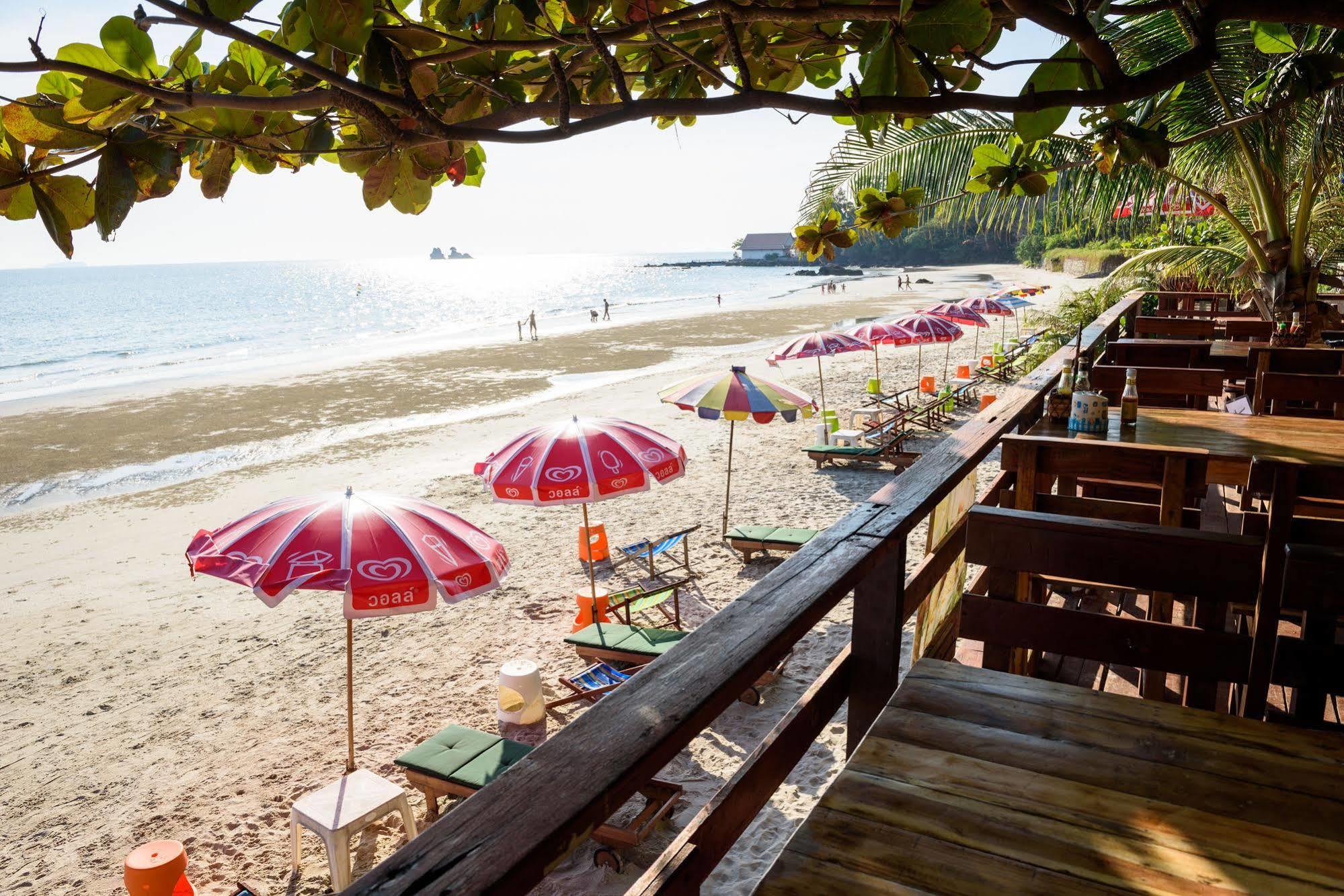 Baansuan Aokhai Beach Resort Маэ-Пим Экстерьер фото